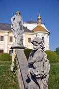 Lys nad Labem  park s baroknmi sochami