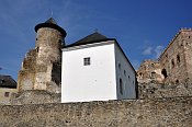 ubovniansky hrad  bergfrit, kaple a renesann palc