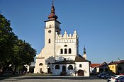 Podolnec  zvonice a kostel