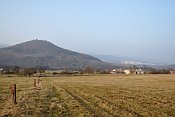 Šumburk od jihu od cesty na Kleinštejn