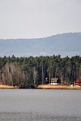 Hrad u Hostkovic  pohled z opanho behu Milanskho rybnka