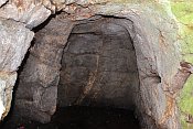 Borovsko  sten zatopen ve skle vytesan sklep