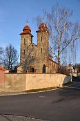 Tismice – románský kostel