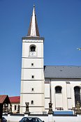 Hustopeče nad Bečvou – kostel Povýšení sv. Kříže