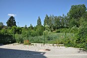 Kozmice – pohled z parkoviště u bytového domu