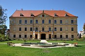 Jemnice – zámek