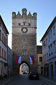 Jihlava – brána Matky Boží – pohled z města