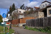 Jindřichův Hradec – městské hradby na konci ul. Nežárecká
