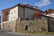 Jindřichův Hradec – městské hradby (nábřeží L. Stehny)