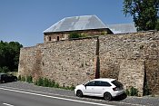 Toužim – hradby a Janův hrad