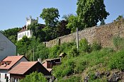 Stbro  hradby na JZ stran
