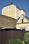 Stbro  hradby nad ul. Hradebn