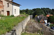 Jablonné – hradba pod bývalým kostelem Narození P. Marie