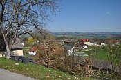 Altaist  vhled od cesty na hrad
