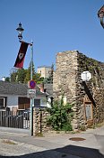 Eggenburg  hradby pod kostelem