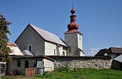 Slovenské Pravno – kostel Všech svatých
