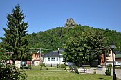 Hajnka  hradn vrch z obce