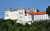 upiansky hrad  Slovensk upa